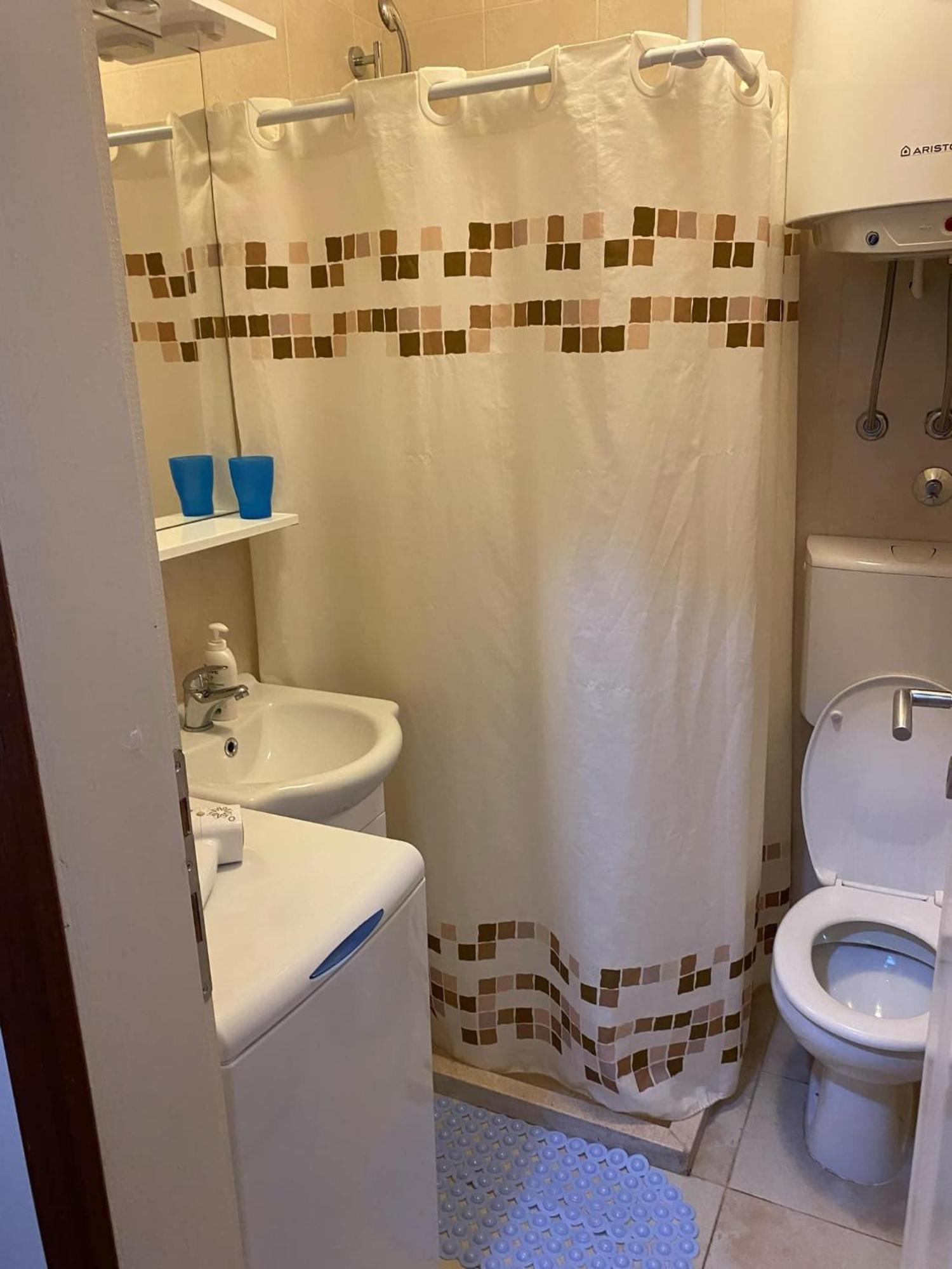 Apartament Adriana *